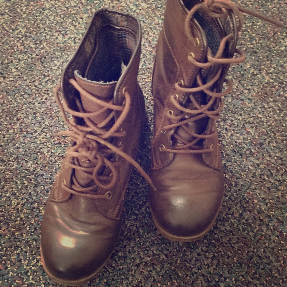 Brown boots